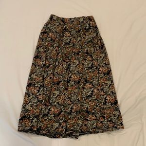 Long high waisted floral skirt